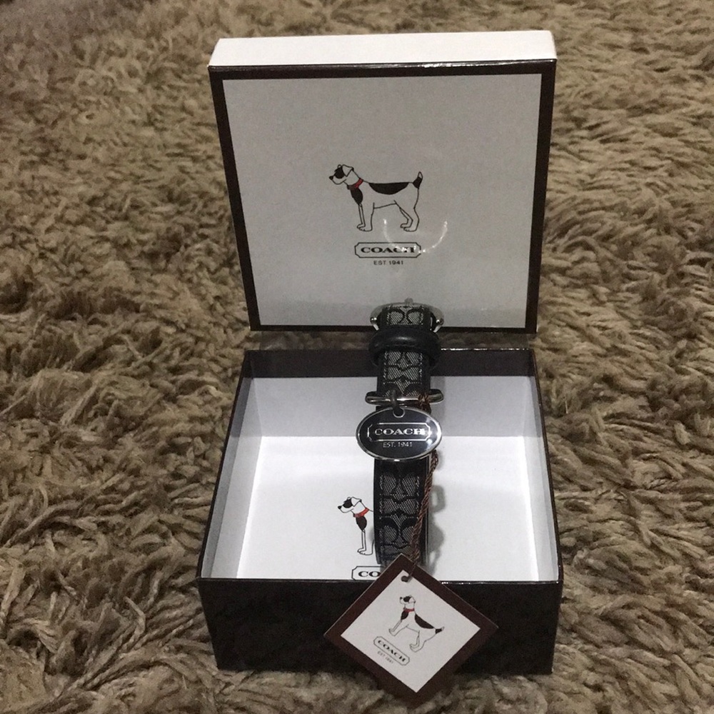 NIB/NWT Coach Dog Collar